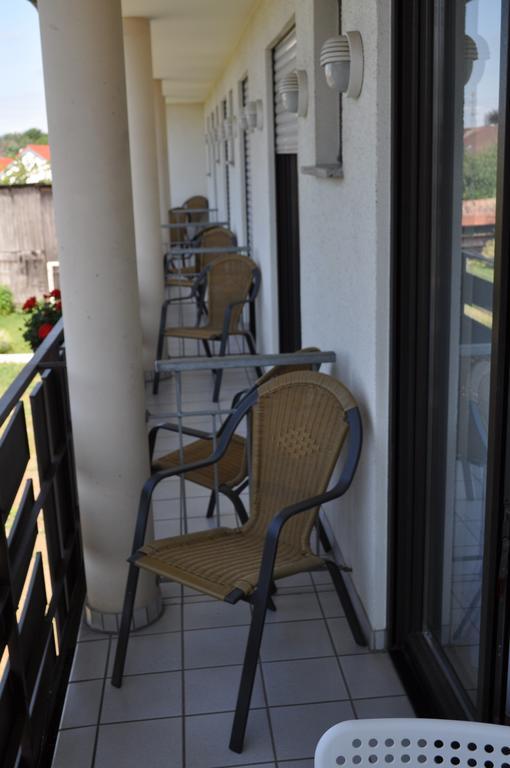 Hotel Wiesental Naehe Friedrichshafen Meckenbeuren Extérieur photo